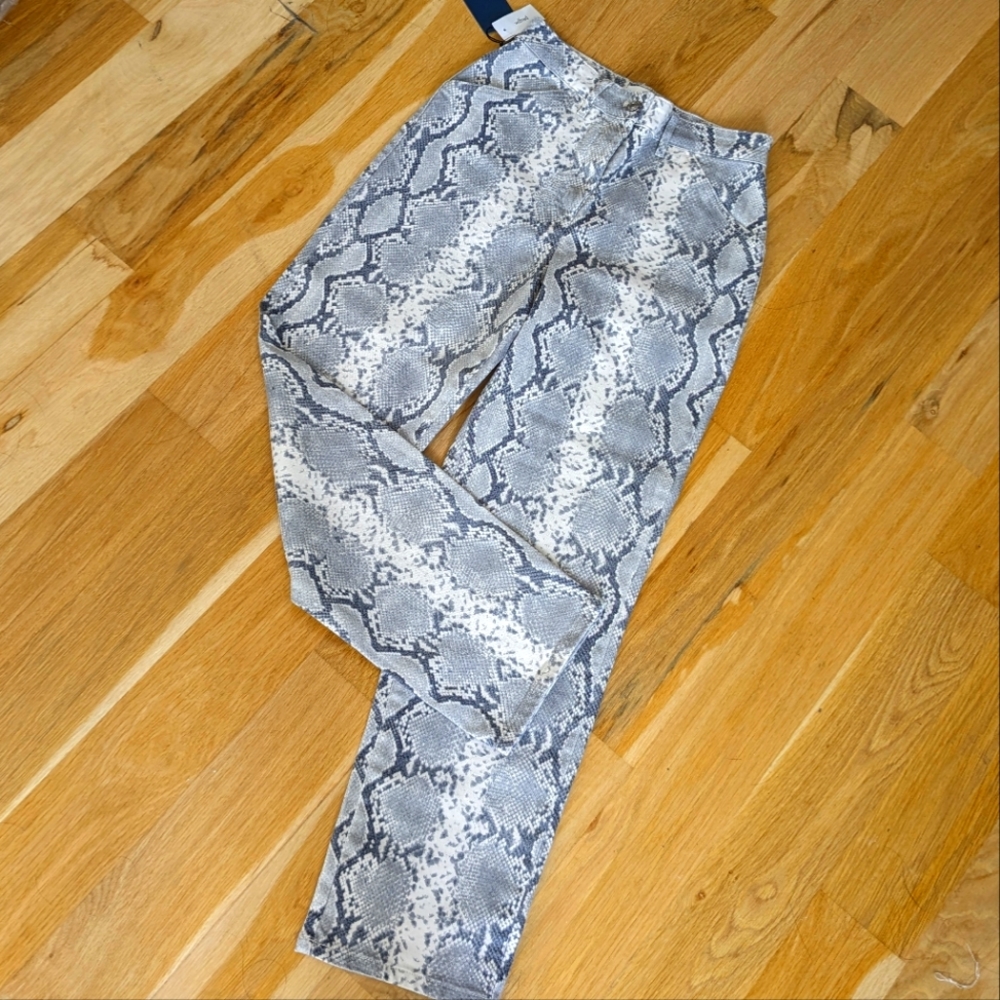 *SOLD* Aritzia Wilfred Free Kelsey Pants